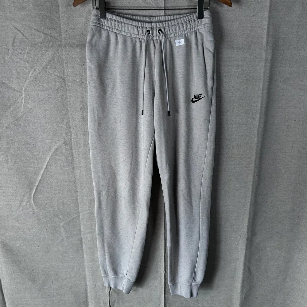 Nike Sportswear‎ Club Fleece Joggers Heather Grey Sweatpants Small BV2671-063